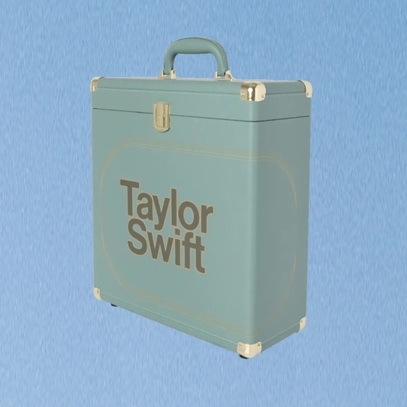 Rare Taylor Swift Official Midnights Vinyl Case - Picture 1 of 4